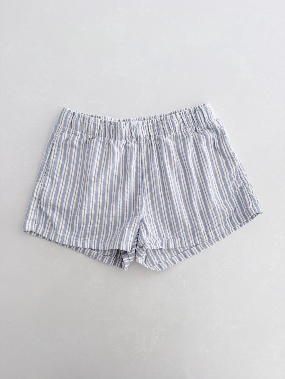 H&M Girls Blue & White Striped Pull-On Shorts •Size 9-10Y